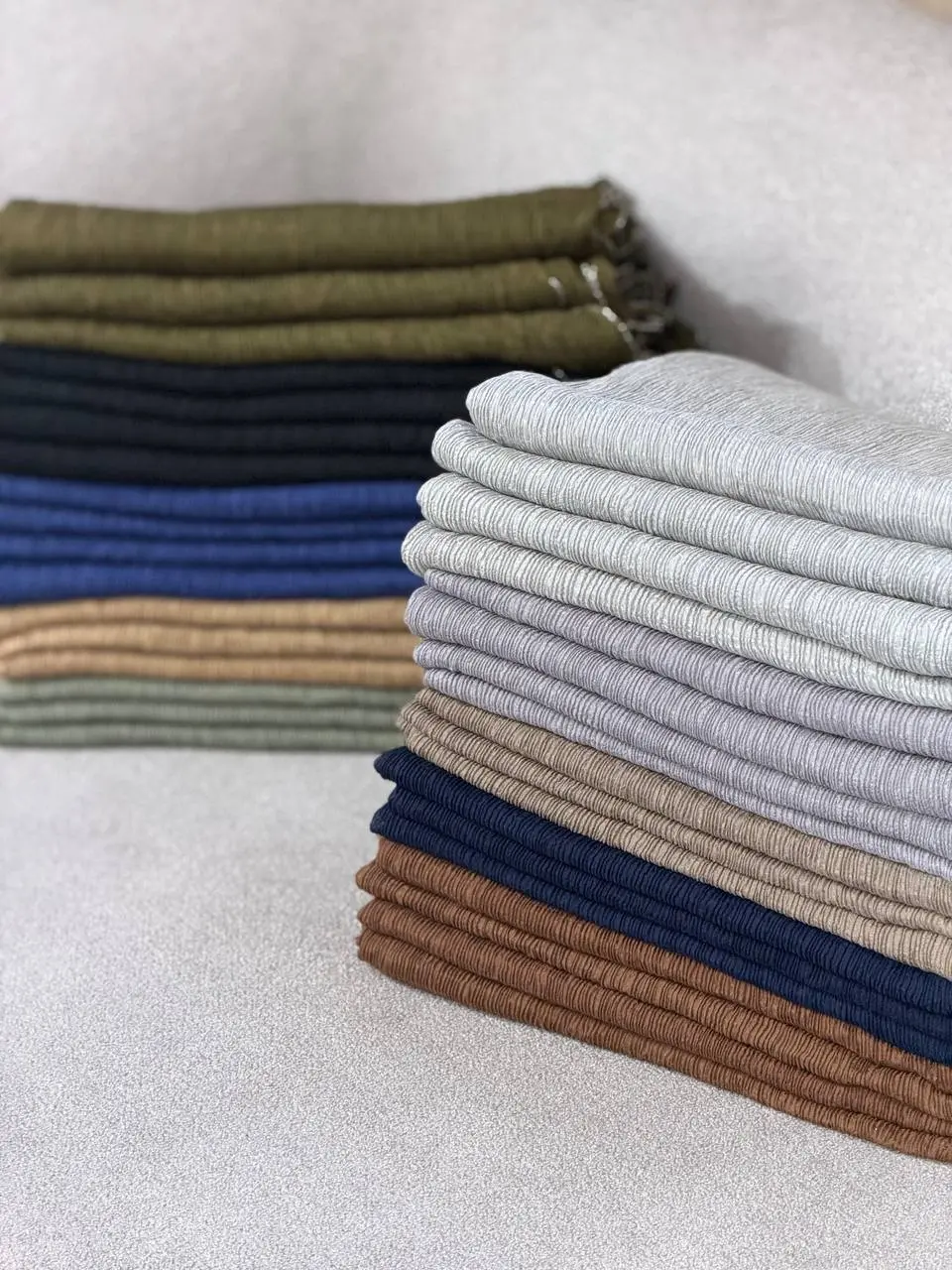 شال حاشیه دار پرنیا